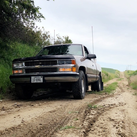 Profile Picture of Jonathan Holzerland (@j_holzerland) on Poshmark