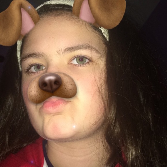 Profile Picture of Carmella Lanuto (@carmella1020) on Poshmark