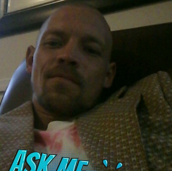 Profile Picture of Josh Loudermelk (@jlloud1234) on Poshmark