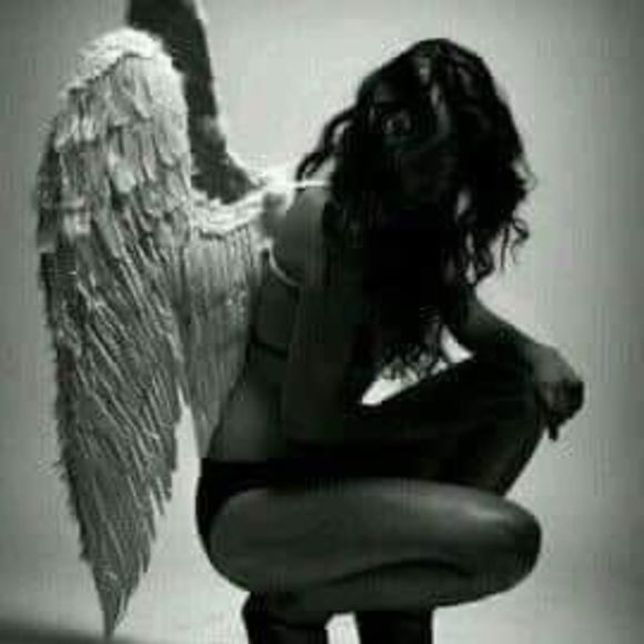 Profile Picture of Malena Danon (@danon12142011) on Poshmark