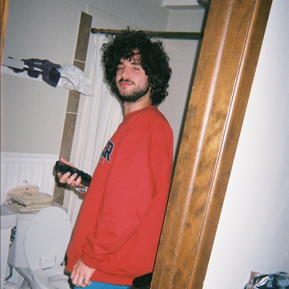 Profile Picture of Mason Zaroff (@theradocloset) on Poshmark