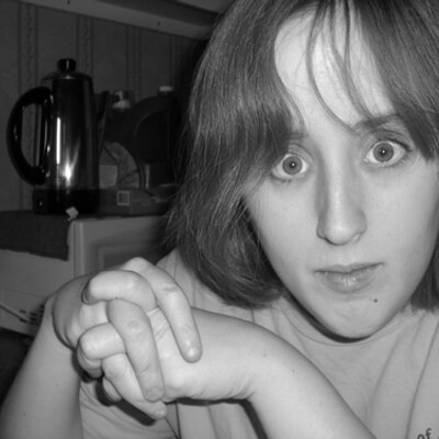 Profile Picture of Stephanie Rosenbaum (@TwilightAboveMe) on Twitter