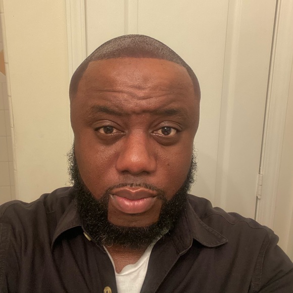 Profile Picture of Kevin Mceachron (@kevinmceachron) on Poshmark