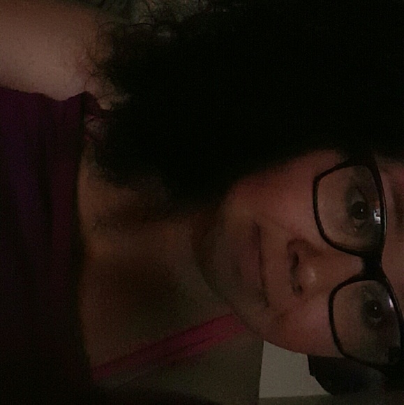 Profile Picture of Kiersten Smith (@kiki_raye) on Poshmark