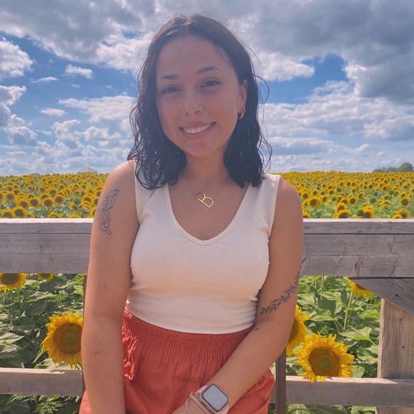 Profile Picture of Trinity Nelson (@trinity_nelson1) on Poshmark