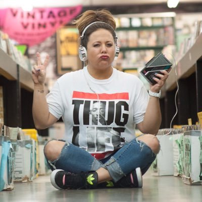 Profile Picture of The Kelly Manno Show (@KellyManno) on Twitter