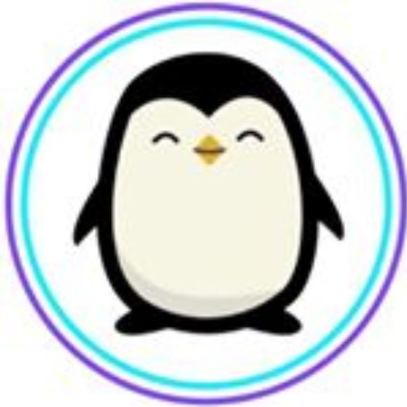 Profile Picture of Tori Harrington (@penguinflippers) on Poshmark