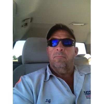 Profile Picture of Jeff (@LeboeufJeff) on Twitter