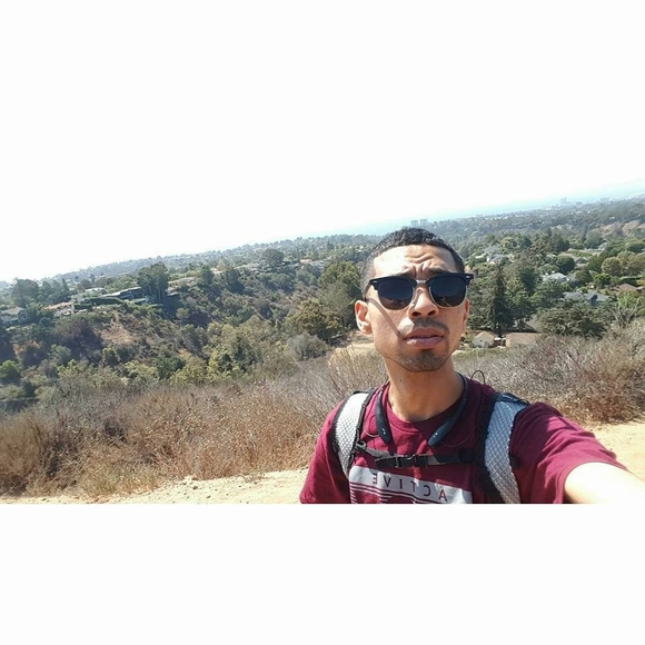 Profile Picture of Derek Davidson (@derekdavidson) on Poshmark