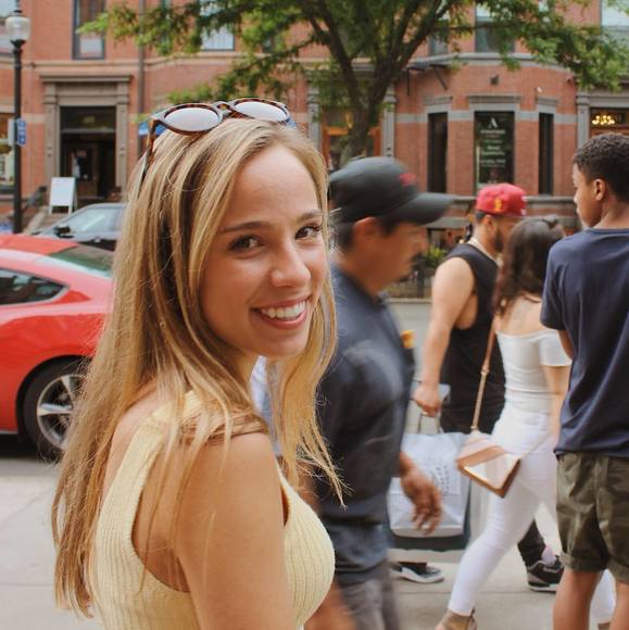 Profile Picture of Abby Durfee (@adurfee315) on Poshmark