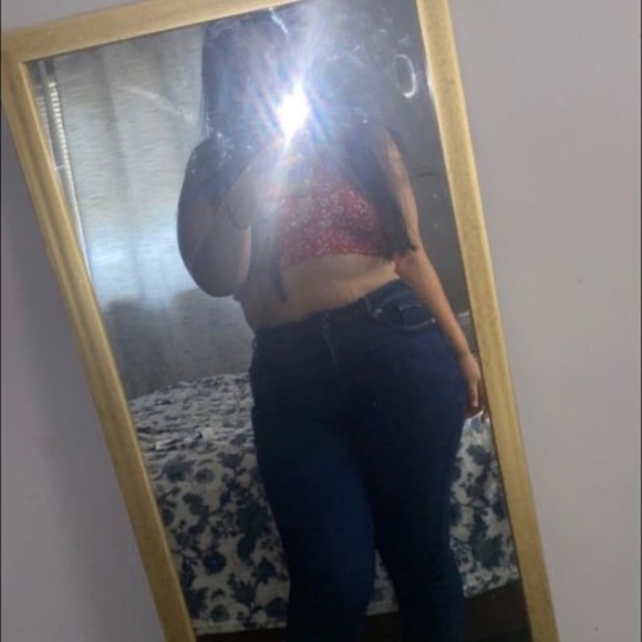 Profile Picture of Miriam Zamudio (@xxqueenminniexx) on Poshmark