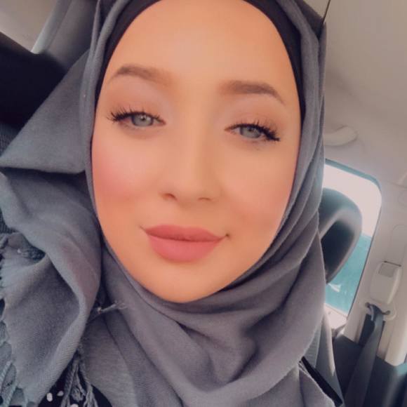 Profile Picture of Fayrouz Alrifai (@fay996) on Poshmark