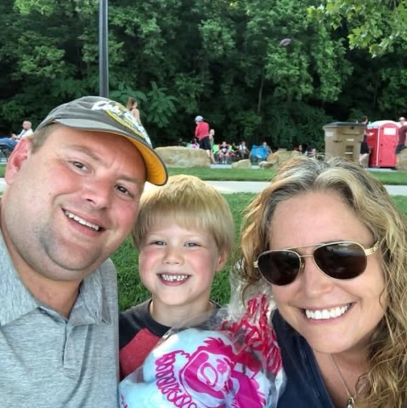 Profile Picture of Thomas Lindou (@tlindou) on Poshmark