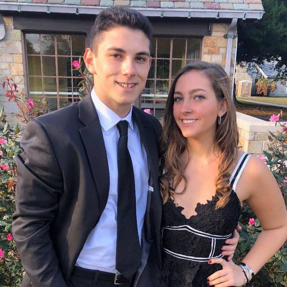 Profile Picture of Jacob Whiting (@jakewhiting22) on Poshmark