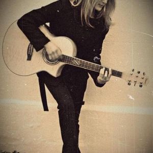 Profile Picture of Polly Wood (@pollywoodmusic) on Myspace