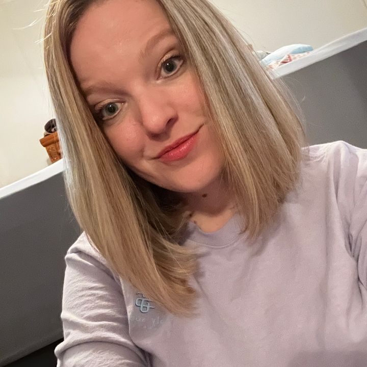 Profile Picture of Crystal Aylor (@crystalaylor07) on Tiktok