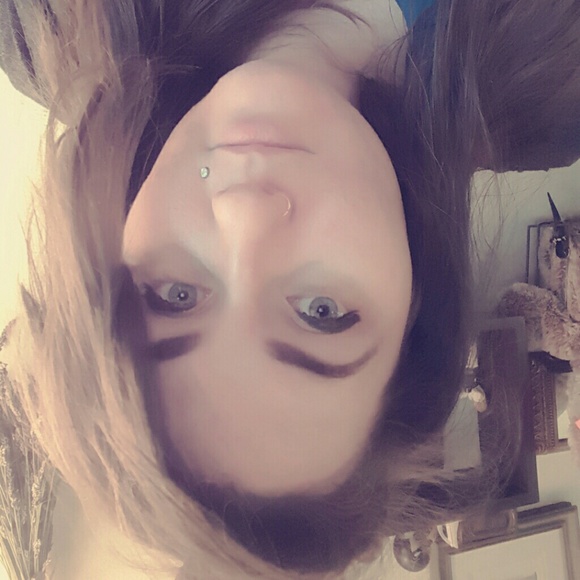 Profile Picture of Cassi j Randles (@miss_cassi) on Poshmark