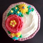 Profile Picture of LISA LOWE Chief Sweets Officer (@sweetcreambakeshop) on Instagram