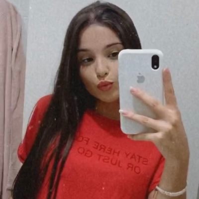 Profile Picture of Paula Belletti (@paula_belletti) on Twitter