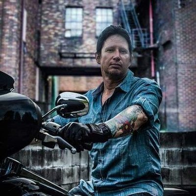 Profile Picture of Paul Fogle (@syber70) on Twitter