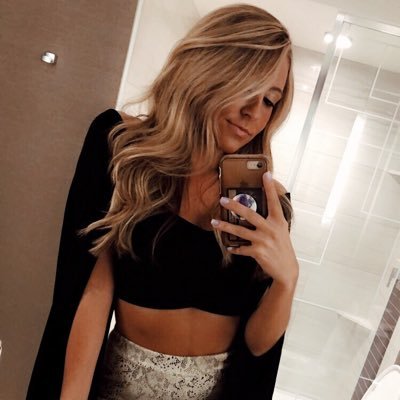 Profile Picture of Julessss (@jules_schneider) on Twitter