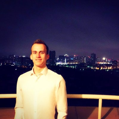 Profile Picture of Victor Savin (@justpull) on Twitter