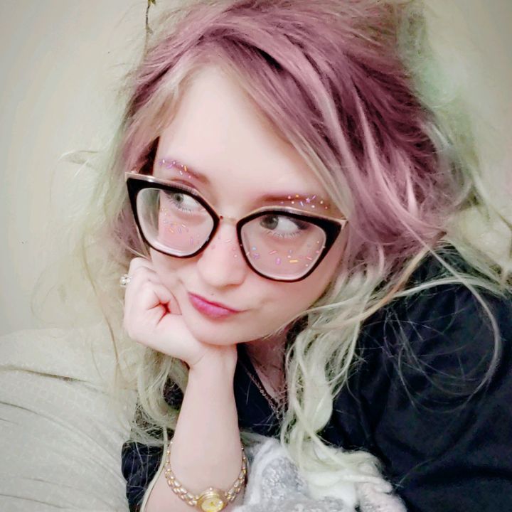 Profile Picture of   krysten jankowski... (@atomiicrainbou) on Tiktok