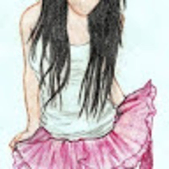 Profile Picture of Melissa Oubre (@melissaoubre) on Poshmark