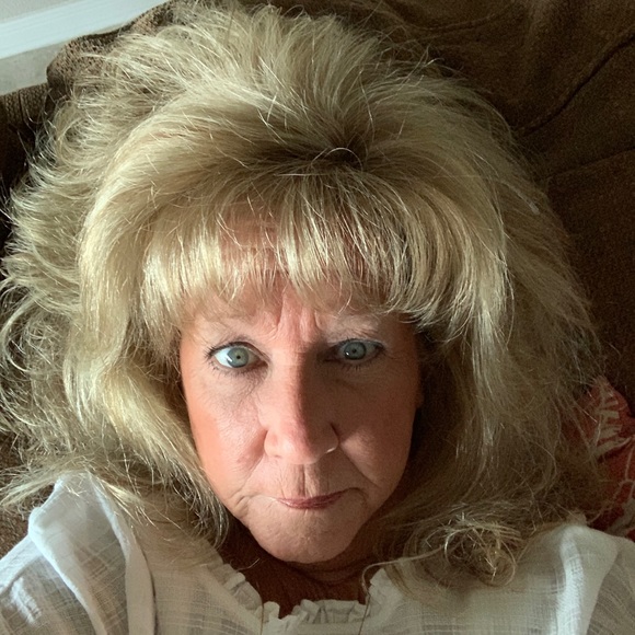 Profile Picture of Carla Wishon (@carla_wishon) on Poshmark