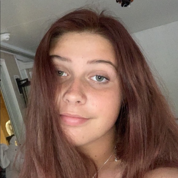 Profile Picture of Faith Quaintance (@fquaintance) on Poshmark