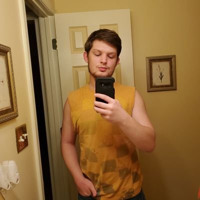 Profile Picture of H (@JoshuaCraver3) on Twitter