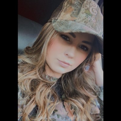 Profile Picture of Taya Lauren Cook (@LittleMissTaya) on Twitter