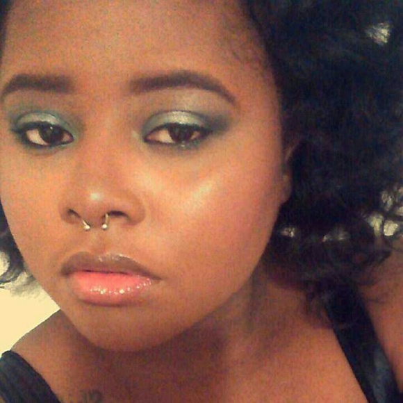 Profile Picture of Terry Howard (@terryyh358) on Poshmark
