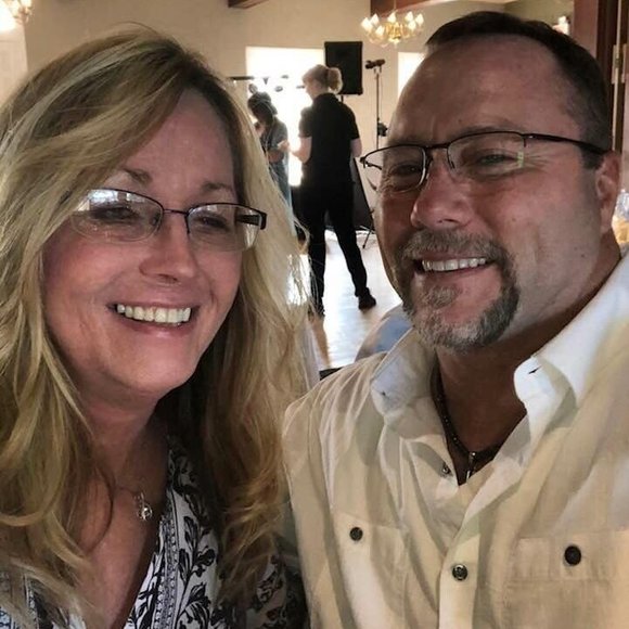 Profile Picture of Lisa-dave Nutt (@vacationdogs15) on Poshmark