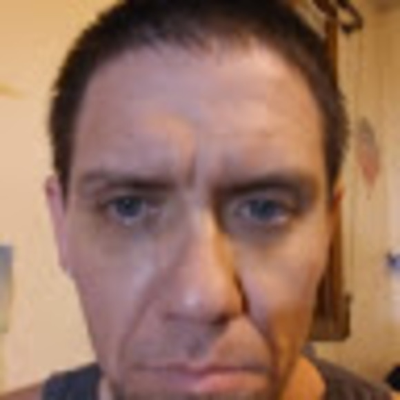 Profile Picture of Justin Howell (@justinhowell394) on Poshmark