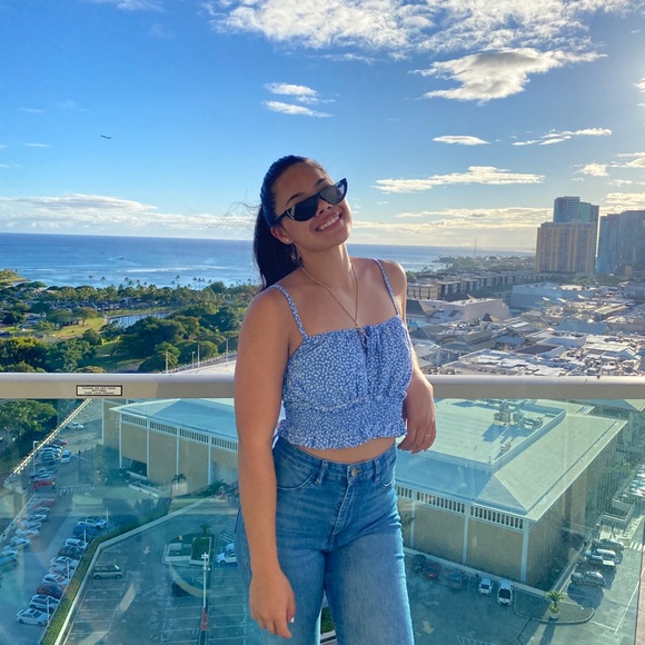 Profile Picture of Christy ann Hopfe (@christyhopfe) on Poshmark