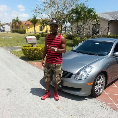Profile Picture of Phillip Burrows (@MrPrime81) on Twitter