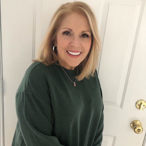 Profile Picture of Janet Supko (@janet_supko) on Poshmark