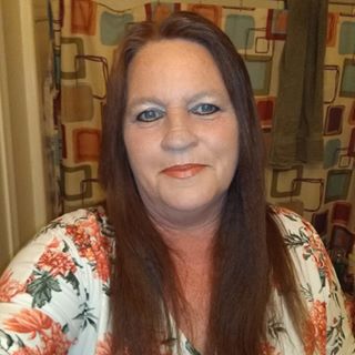 Profile Picture of Paula A Tullis Truitt (@annette.onxy) on Facebook