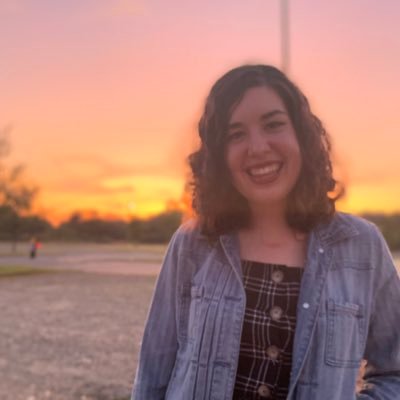 Profile Picture of Savanna Thomas (@str8forkevin) on Twitter