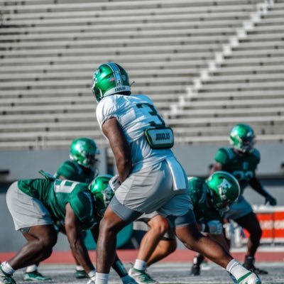 Profile Picture of -Chaese- (@Aaron3Jackson) on Twitter