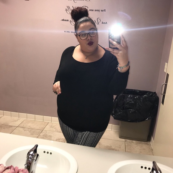 Profile Picture of Kaymesha Grafton (@princesskay0112) on Poshmark