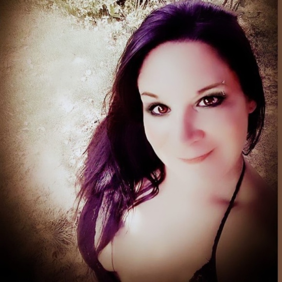 Profile Picture of Katelynn Scotch (@dieselz_mama617) on Poshmark