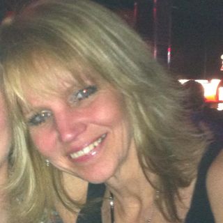 Julie Currie - Facebook Profile Picture of Julie Currie (@julie.currie.549) on Facebook