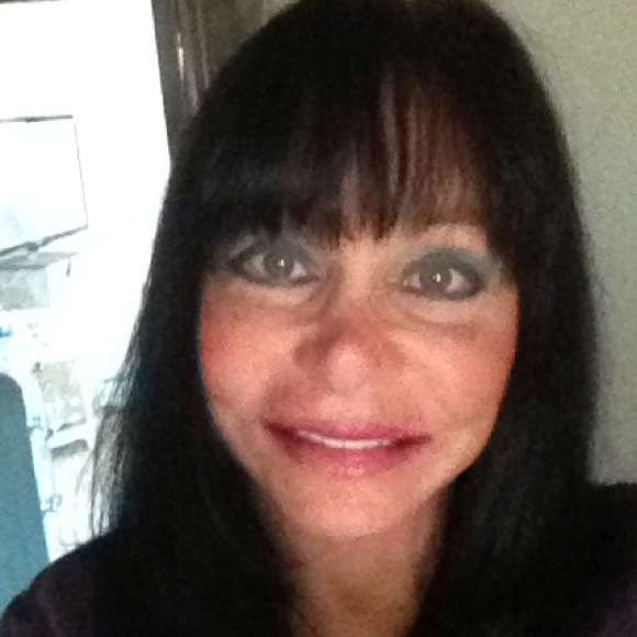 Profile Picture of Kathy Shuman (@kathyj54) on Poshmark