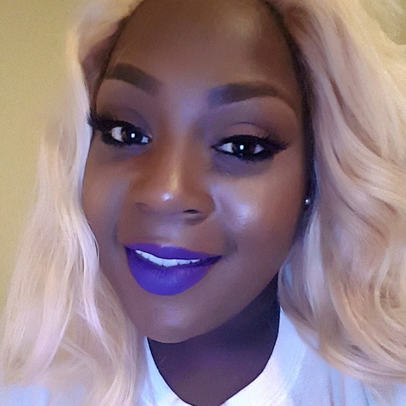 Profile Picture of Monique Wesley (@wesslee1) on Poshmark