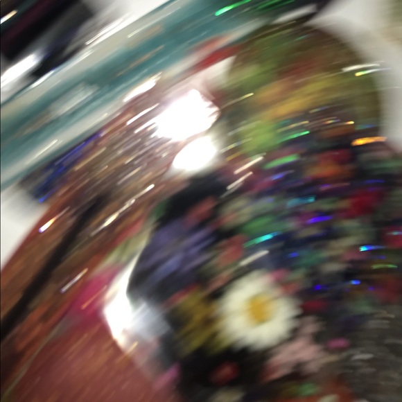 Profile Picture of Maely Andelin (@maely_andelin) on Poshmark