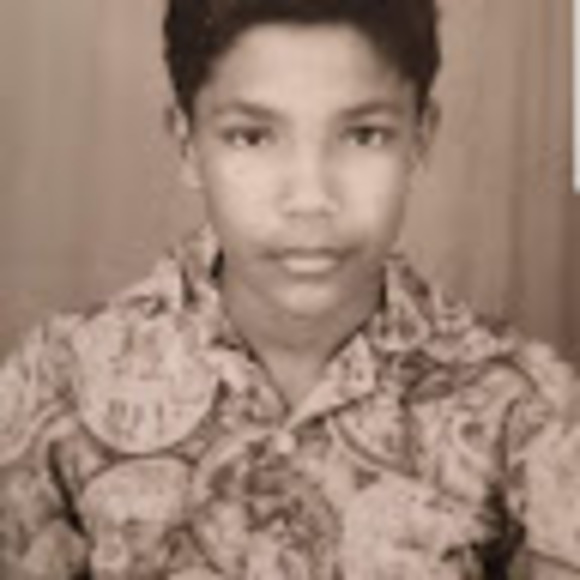 Profile Picture of Kazim Mohammed (@kazmoh98) on Poshmark