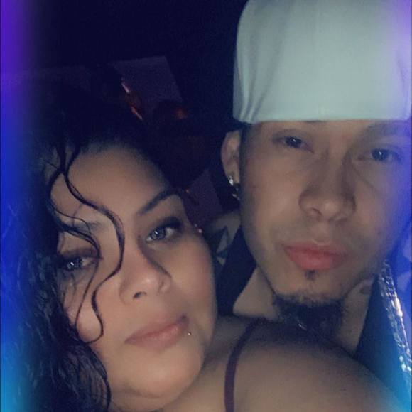 Profile Picture of Roxiiee Rebollar (@rebollar0820) on Poshmark