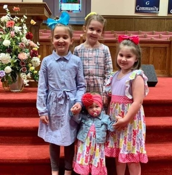 Profile Picture of Rhonda Case (@rhondacase0421) on Poshmark